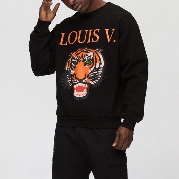 Chinatown Market Unisex Louis V Graphic Crewneck Sz M In Black